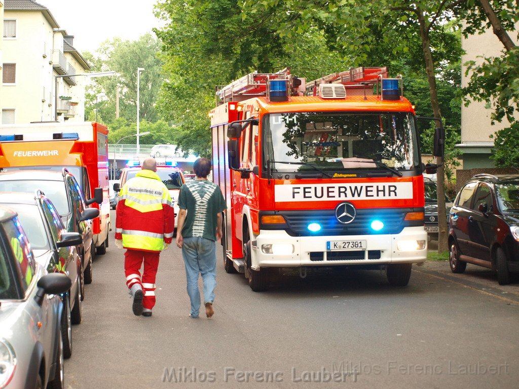 Feuer Koeln Deutz Alter Muehlenweg P43.JPG